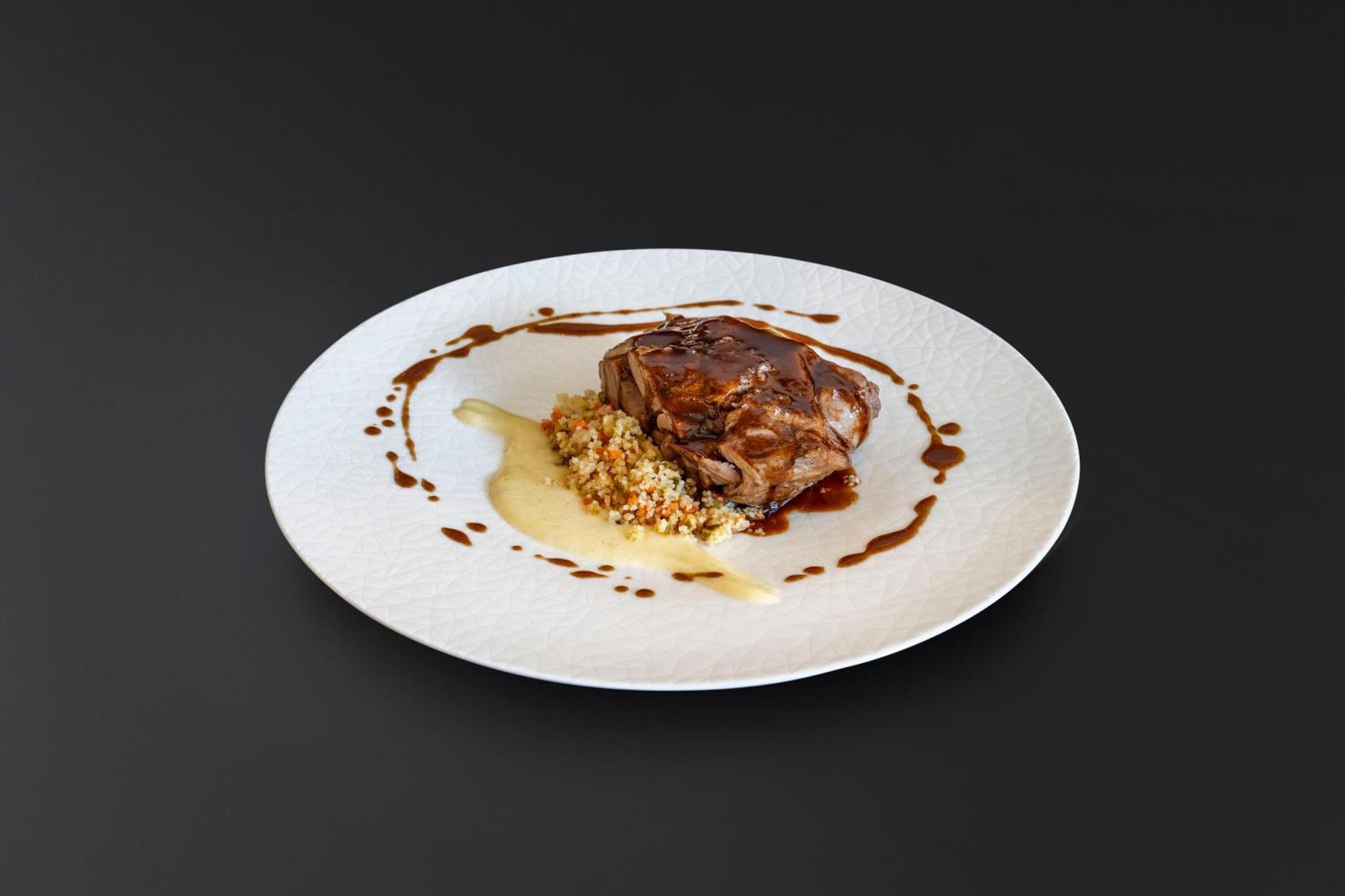 Aurea Washington Irving By Eurostars Hotel Company Granada Dış mekan fotoğraf A plate of braised lamb